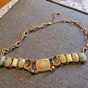 Costume Jewelry/Necklace